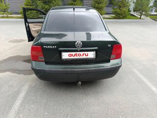 1998 Volkswagen Passat B5, зелёный, 390000 рублей, вид 3