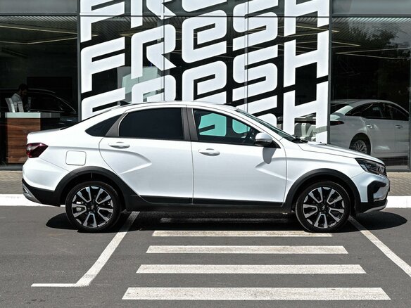 2023 Lada (ВАЗ) Vesta Cross I Рестайлинг (NG), белый - вид 4