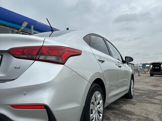 2017 Hyundai Solaris II, серебристый, 1040000 рублей, вид 5