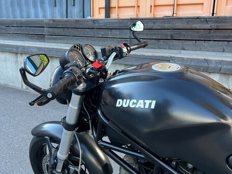 2006 Ducati Monster 695, чёрный, 390000 рублей, вид 5