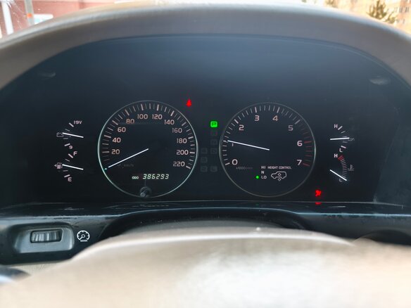 2005 Lexus LX 470 II Рестайлинг, бежевый, 2100000 рублей - вид 12