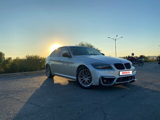 2009 BMW 3 серии 320i V (E90/E91/E92/E93) Рестайлинг, серебристый, 1200000 рублей, вид 3