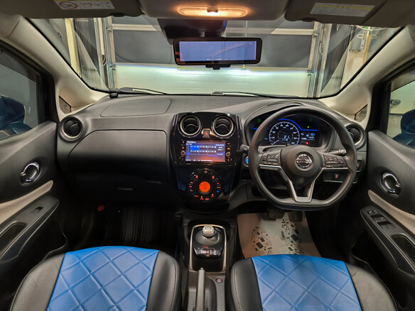 2018 Nissan Note e-Power II Рестайлинг, чёрный, 1100000 рублей - вид 12