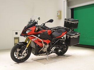 2017 BMW S 1000 XR, красный, 1089000 рублей, вид 4