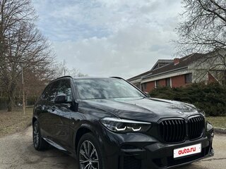 2021 BMW X5 40i IV (G05/G18), чёрный, 7350000 рублей, вид 3