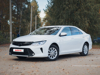 2015 Toyota Camry VII (XV50) Рестайлинг, белый, 1999000 рублей, вид 1