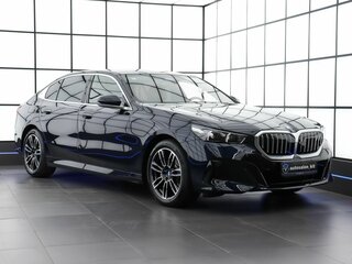 2025 BMW 5 серии Long 530Li xDrive VIII (G60/G61/G68), чёрный, 8900000 рублей, вид 3