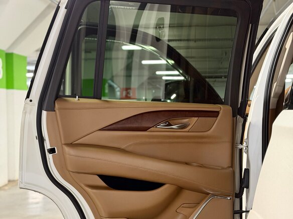2015 Cadillac Escalade IV, белый, 4410000 рублей - вид 15