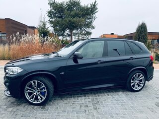 2017 BMW X5 40d III (F15), чёрный, 3157000 рублей, вид 5