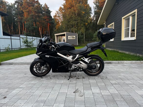 2015 Honda VFR 800, чёрный, 870000 рублей