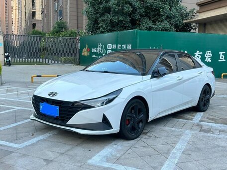 Hyundai Elantra VII (CN7)