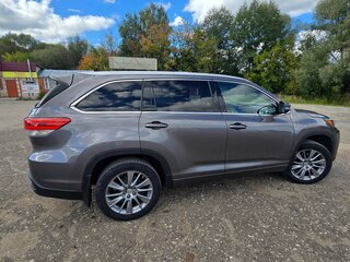 2015 Toyota Highlander III (XU50), серый, 3500000 рублей, вид 3