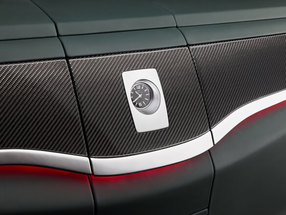 2026 Mercedes-Benz V-Класс Extra Long 300 d экстра длинный III (W447) Рестайлинг 2, чёрный, 41500000 рублей - вид 21