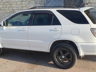 2001 Toyota Harrier I (XU10) Рестайлинг, белый, 900000 рублей, вид 5