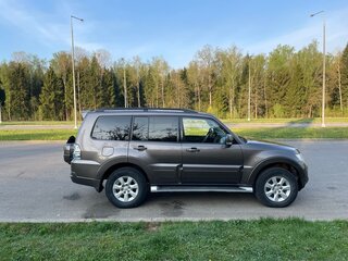 2011 Mitsubishi Pajero IV Рестайлинг 1, коричневый, 1700000 рублей, вид 2