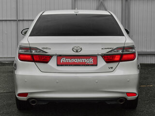 2017 Toyota Camry VII (XV50) Рестайлинг, белый, 2150000 рублей, вид 5