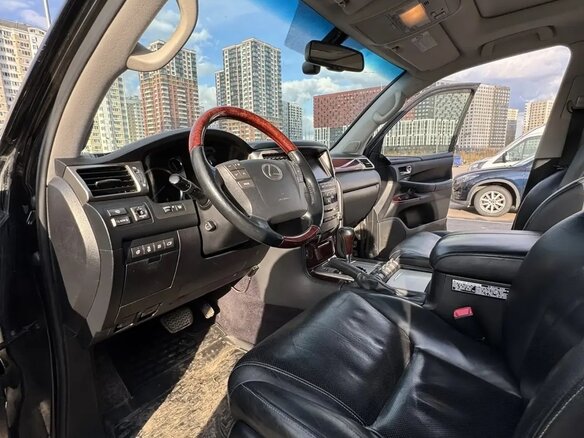 2012 Lexus LX 570 III Рестайлинг, чёрный, 4500000 рублей - вид 16
