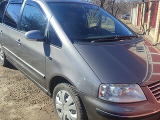 2007 Volkswagen Sharan I Рестайлинг 2, серебристый, 700000 рублей, вид 2
