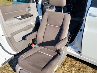 2016 Honda Stepwgn V, белый, 1850000 рублей, вид 1