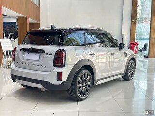 2022 Mini Countryman Cooper II Рестайлинг, серый, 2300000 рублей, вид 2