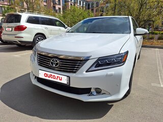 2012 Toyota Camry VII (XV50), белый, 1420000 рублей, вид 1