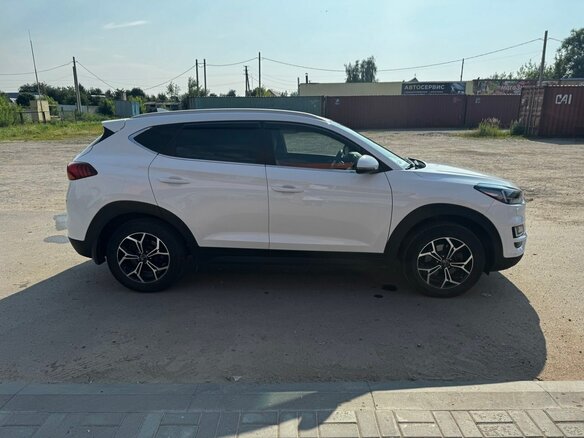 2020 Hyundai Tucson III Рестайлинг, белый - вид 2
