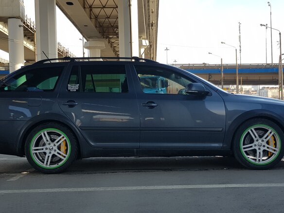 2011 Skoda Octavia II (A5) Рестайлинг, серый, 1600000 рублей - вид 3