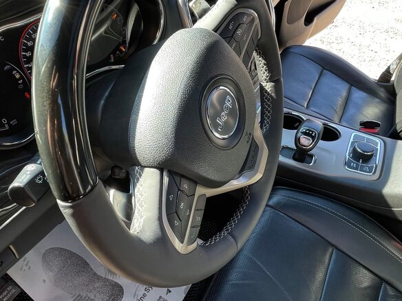 2014 Jeep Grand Cherokee IV (WK2) Рестайлинг, чёрный, 2630000 рублей - вид 9