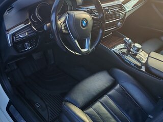 2018 BMW 5 серии 540i VII (G30/G31/G38), белый, 3000000 рублей, вид 4