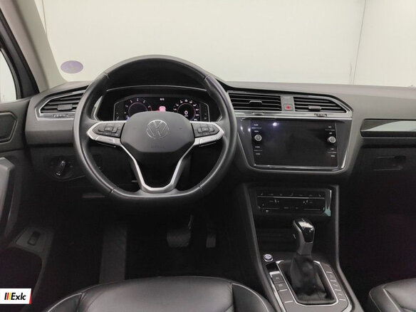 2022 Volkswagen Tiguan II Рестайлинг, серебристый, 2490000 рублей - вид 6