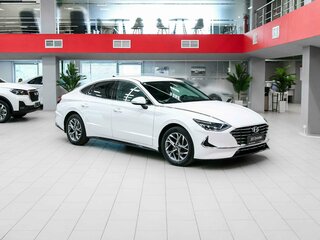 2020 Hyundai Sonata VIII (DN8), белый, 1890000 рублей, вид 3