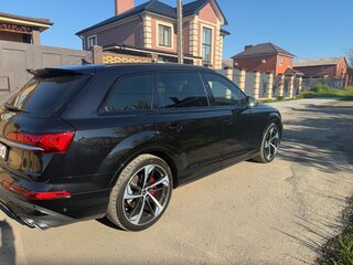 2021 Audi SQ7 I (4M) Рестайлинг, чёрный, 9500000 рублей, вид 3