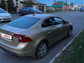 2011 Volvo S60 II, золотистый, 900000 рублей, вид 3