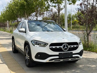 2022 Mercedes-Benz GLA 180 II (H247), белый, 2670000 рублей, вид 2