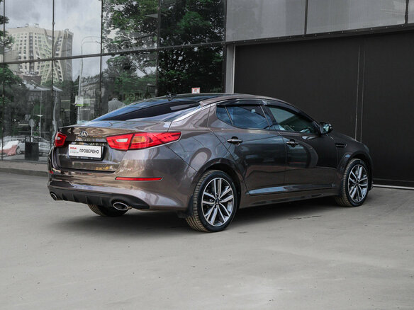2014 Kia Optima III Рестайлинг, коричневый - вид 3