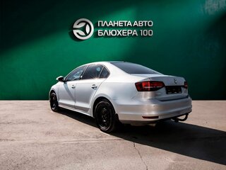 2016 Volkswagen Jetta VI Рестайлинг, серебристый, 850000 рублей, вид 5