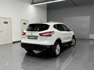 2014 Nissan Qashqai II, белый, 1420000 рублей, вид 2