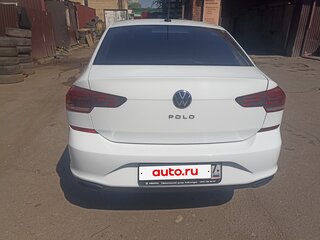 2021 Volkswagen Polo VI, белый, 999999 рублей, вид 4