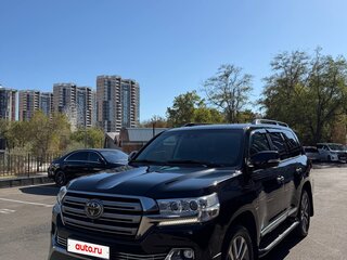 2016 Toyota Land Cruiser 200 Series Рестайлинг 2, чёрный, 5990000 рублей, вид 3