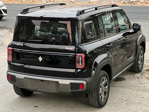 2026 Baojun Yep Plus, чёрный - вид 18