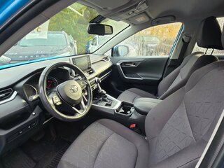 2021 Toyota RAV4 V (XA50), синий, 3639000 рублей, вид 5