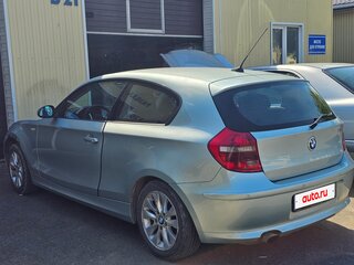 2007 BMW 1 серии 118i I (E81/E82/E87/E88) Рестайлинг, серый, 500000 рублей, вид 3