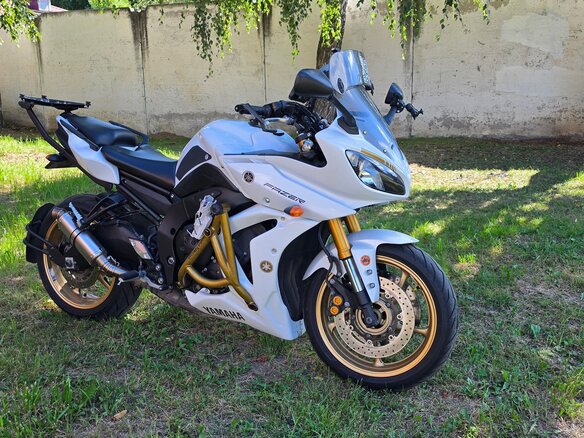 2012 Yamaha FZ8, белый, 600000 рублей - вид 4