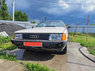 1987 Audi 100 III (C3), белый, 300000 рублей, вид 1