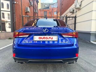 2018 Lexus IS 300 III Рестайлинг, синий, 3950000 рублей, вид 3
