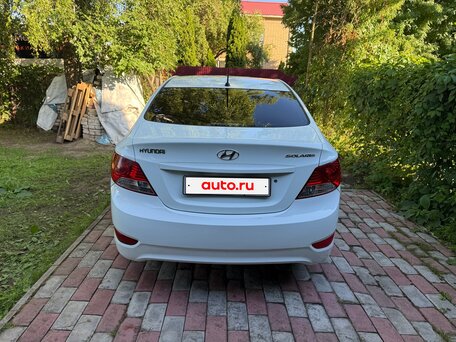 2012 Hyundai Solaris I, белый, 830000 рублей, вид 5