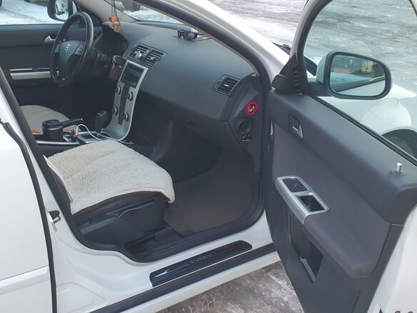 2011 Volvo S40 II Рестайлинг, белый, 830000 рублей - вид 15