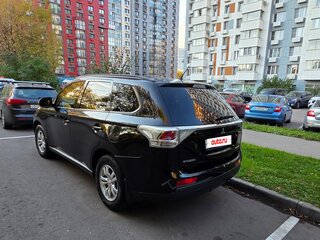 2013 Mitsubishi Outlander III, чёрный, 1300000 рублей, вид 4