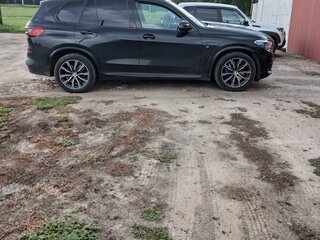 2019 BMW X5 30d IV (G05/G18), чёрный, 6700000 рублей, вид 3
