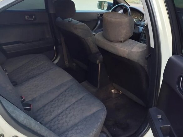 2004 Mitsubishi Galant IX, белый, 300000 рублей - вид 12